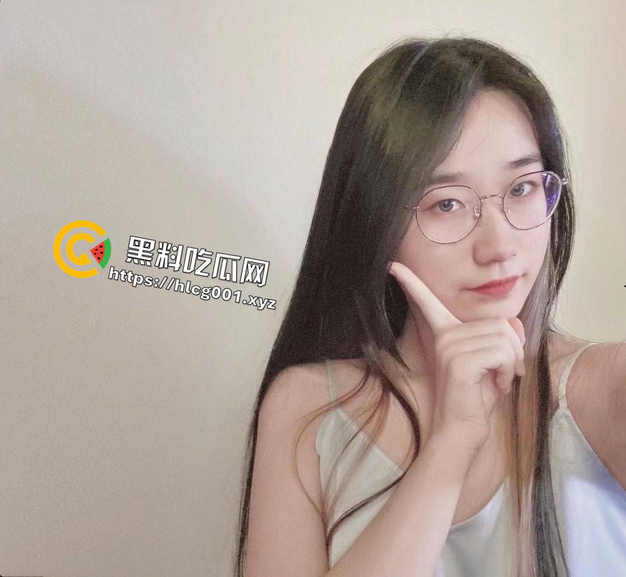 投稿爆料 网调南京音乐系反差母狗 自拍抠逼淫荡大学生 妥妥母狗一只-18