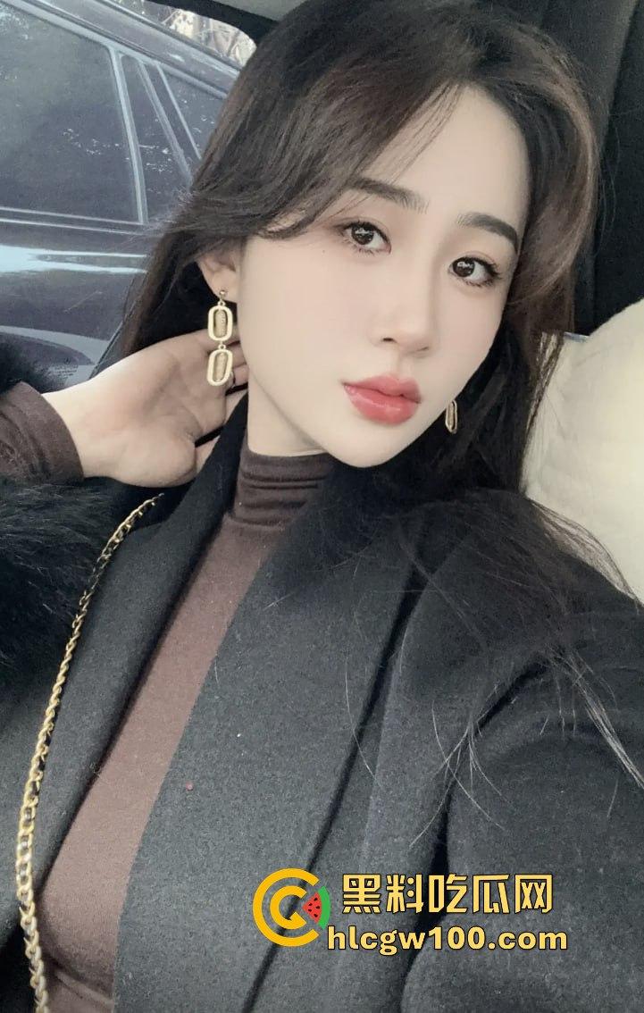 湖北荆门奶茶店茶颜悦色老板娘『吴浩然』出轨男店员，监控拍下偷吃舔逼全程，奶茶没火但骚操作把店送上热搜！-18