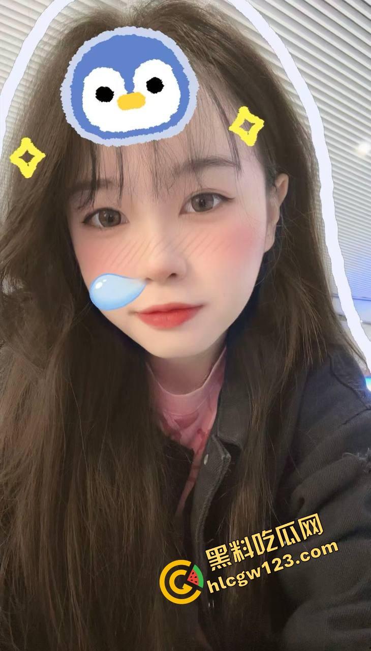 全公司都吃饭去了,只有我在工位被榨成豆腐脑,谁说办公室不能做爱?她一坐腿上直接开摸,肾保健逼我射!-3