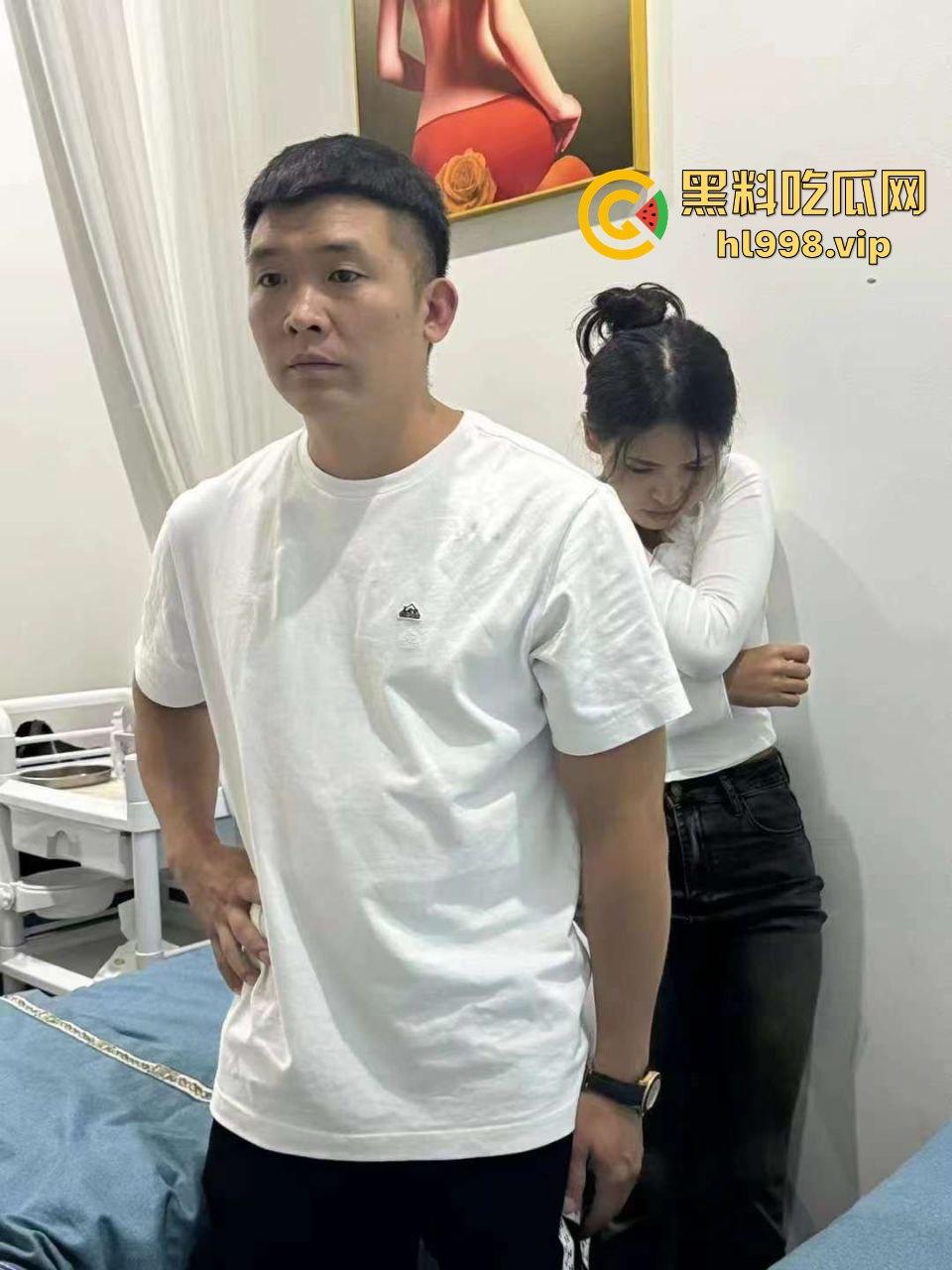 德宏芒市渣男出轨逼死正妻！小三嚣张至极不亏是婊子养的，老公连伤心都没有！-22