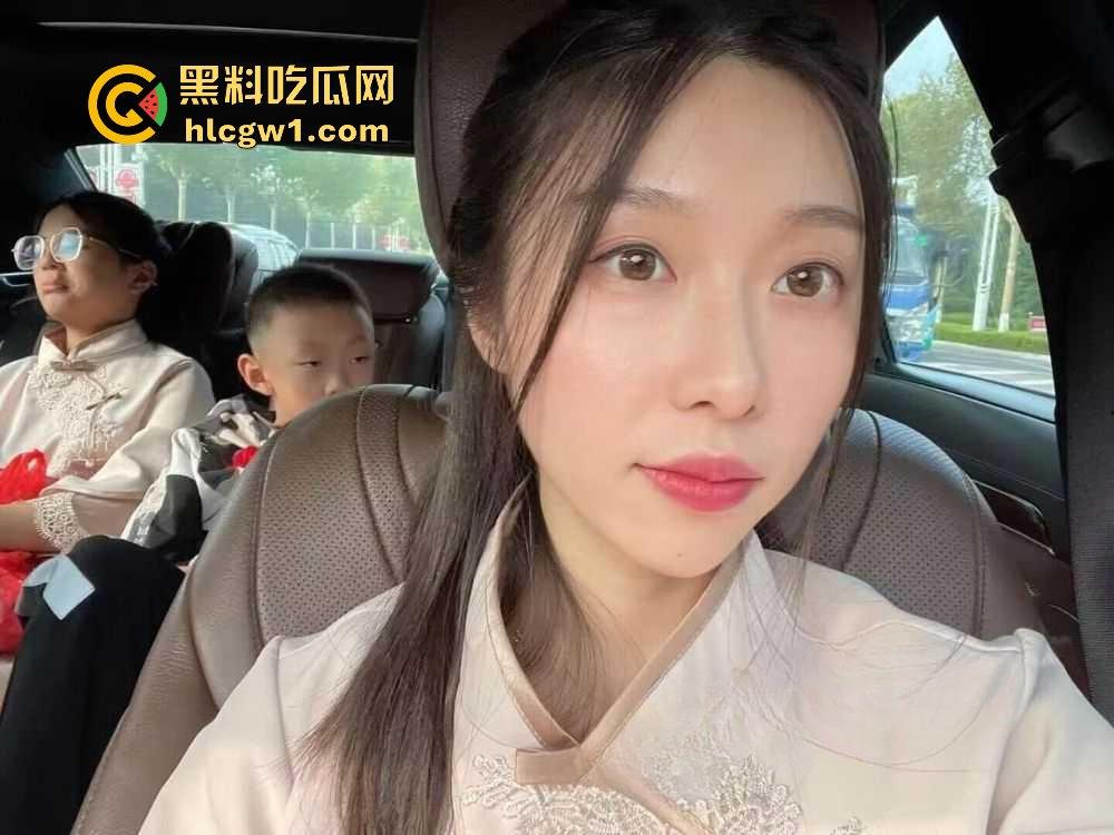 邯郸气质女神伴娘【陈紫萱】啪啪视频流出！高冷女王私下骚得不行，随便点钱都能拿下操！-2