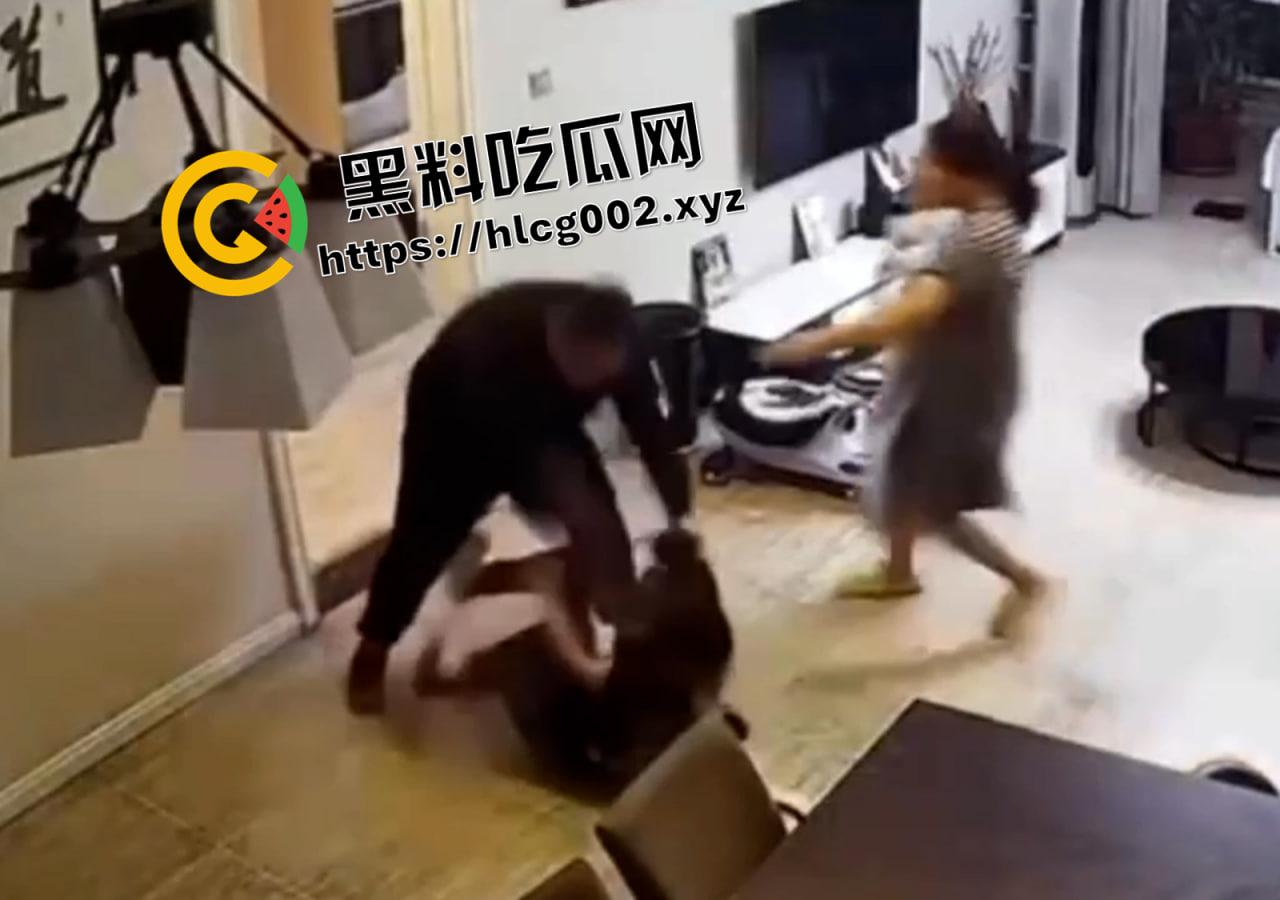 家暴合集！劲夫高光时刻 拳打脚踢 刀枪棍棒 神似武林比武现场-7