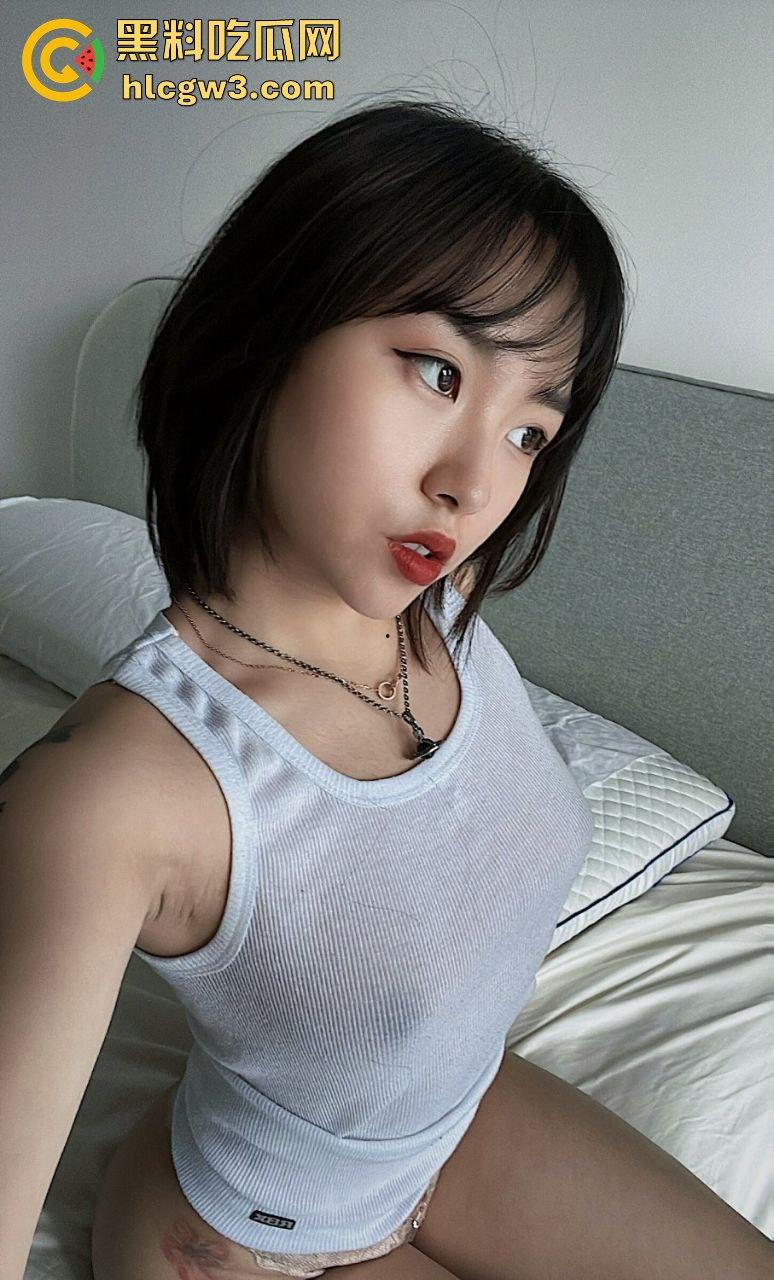 银川美乳肥臀大学生【杜梦颖】骚逼反差大,脱衣瞬间变骚货,感觉至上骚得不像话!-2