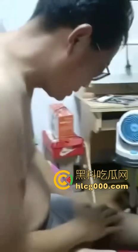 高校极品女学生【李如意】勾引化学老师玩SM,性欲母狗把油腻大叔榨干,不雅视频曝光流出!-8