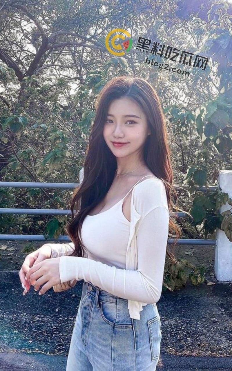 台湾外围女神5000元一次!白虎嫩穴超高颜值,活好到让人欲罢不能-7